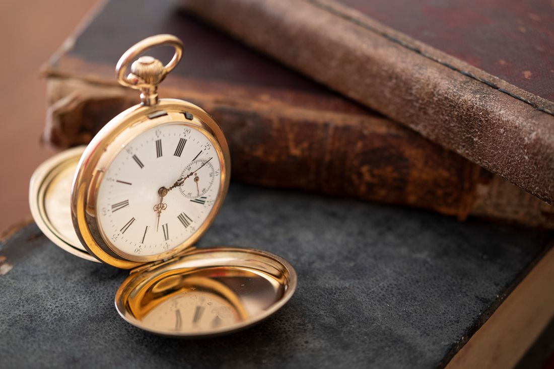 Clocks & Pocket Watches