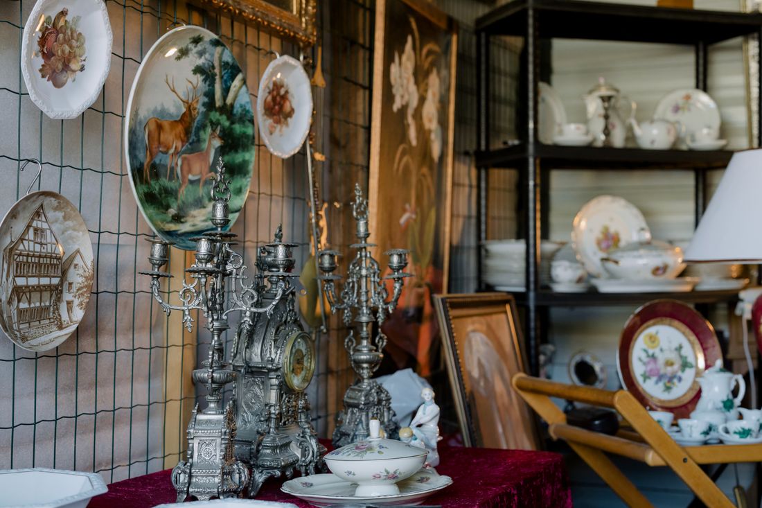 Porcelain, China & Glass